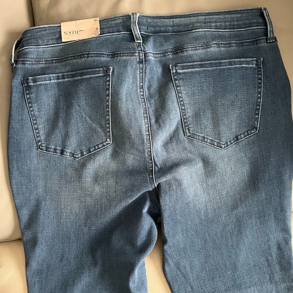 NWT - NYDJ Women’s Sheri Slim Jeans - Size 16 - Picture 8 of 10